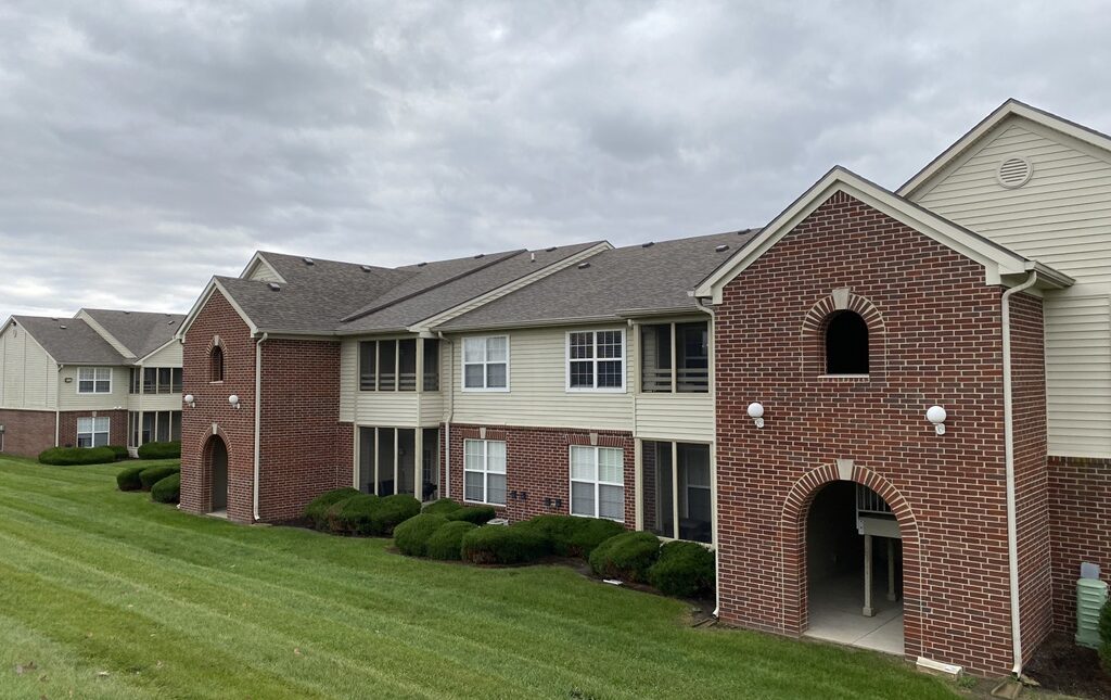 Fields of Highlander® Roofing Shingles Top Foxfire Apartments 1 in 1M